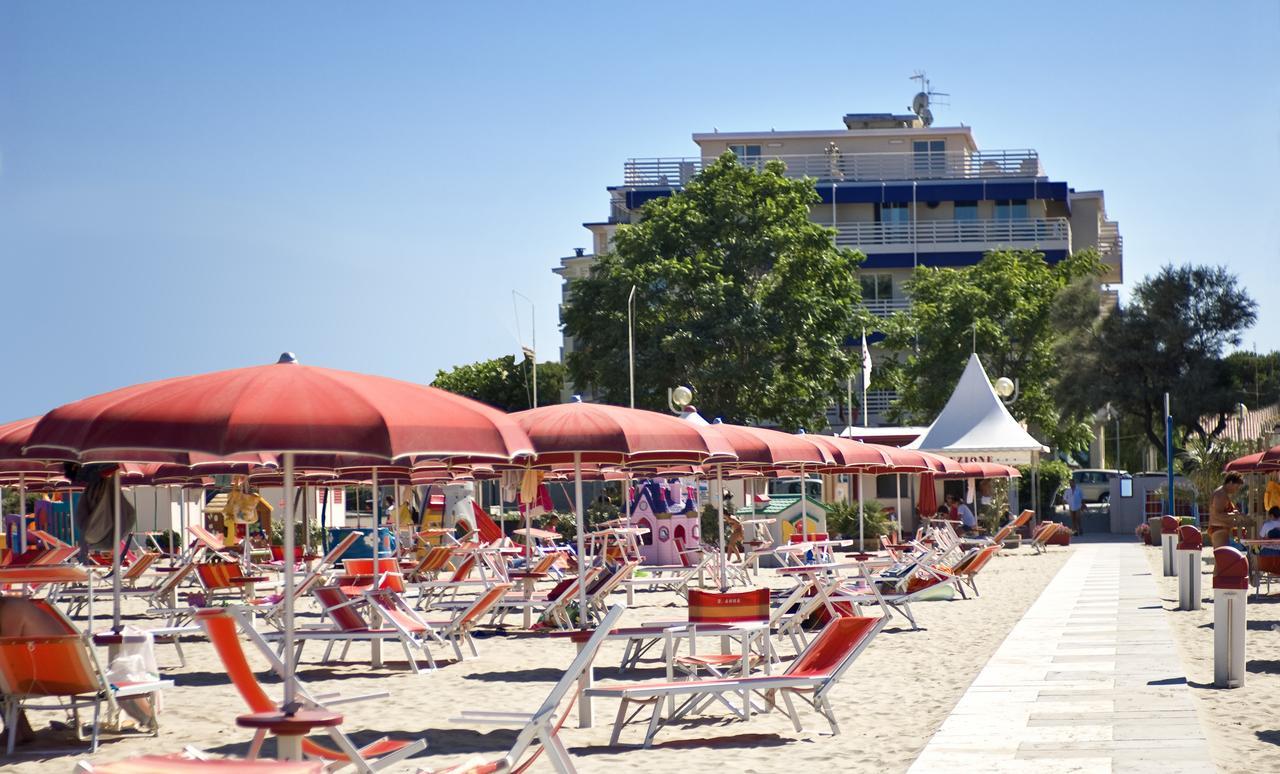 Hotel Lamorosa Rimini Exterior foto