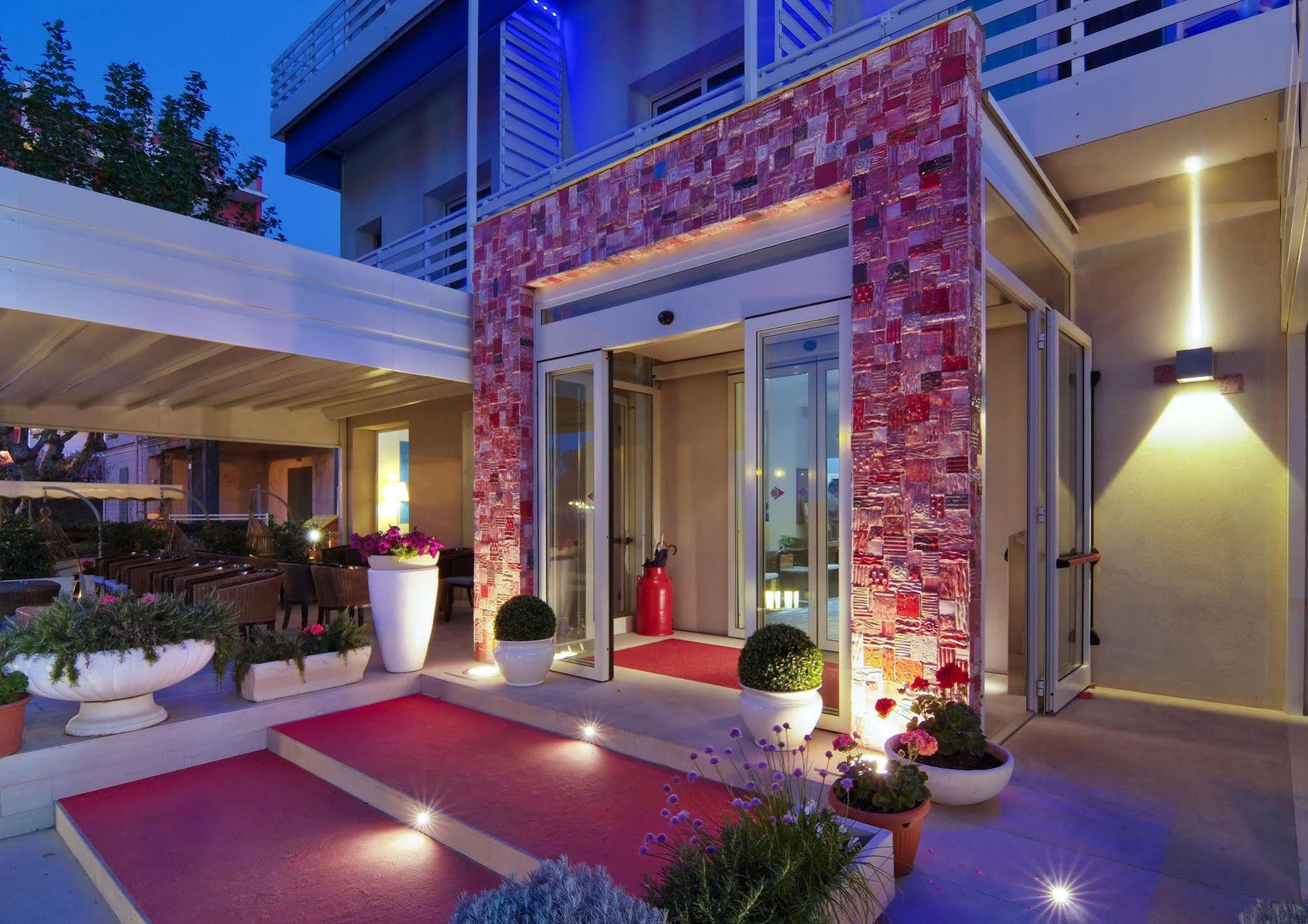 Hotel Lamorosa Rimini Exterior foto